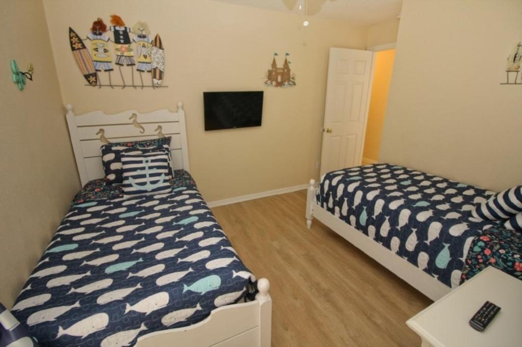 Gorgeous 4 Bed In Gated Community! *